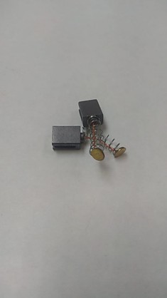 Щетки 5х8х10,5 ИНТЕРСКОЛ ДШ-10/260Э2 (пружина, пятак длинный)