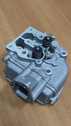 DHY8000LE Головка цилиндра в сборе
