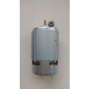 Двигатель с шестерней (6, 8) ACD122